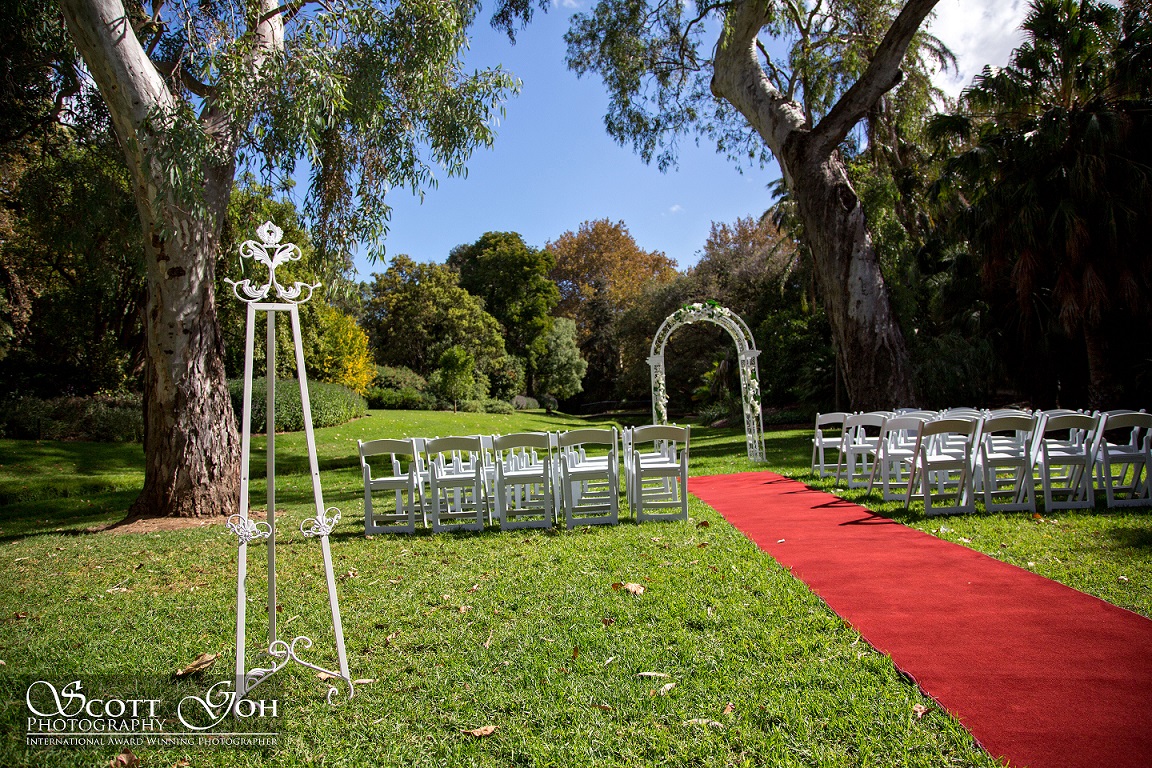 Adelaide Botanic Gardens Ceremony Site : North Lodge Lawns